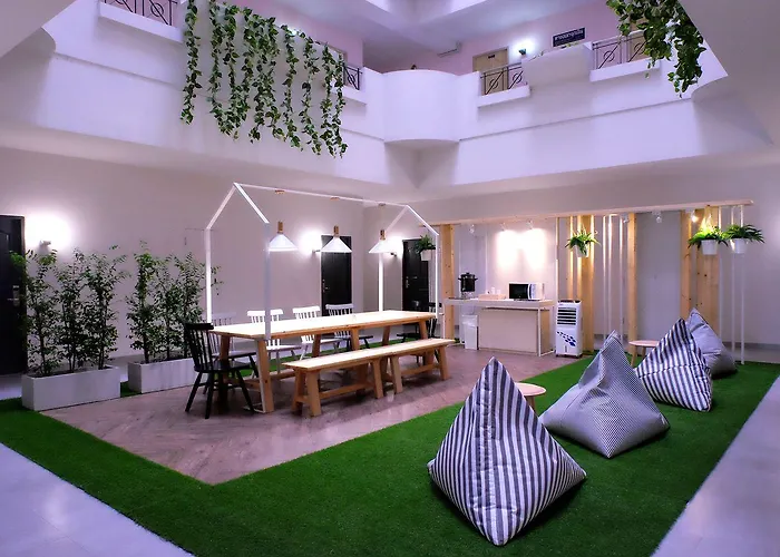 Siam Mansion - Sha Hostel